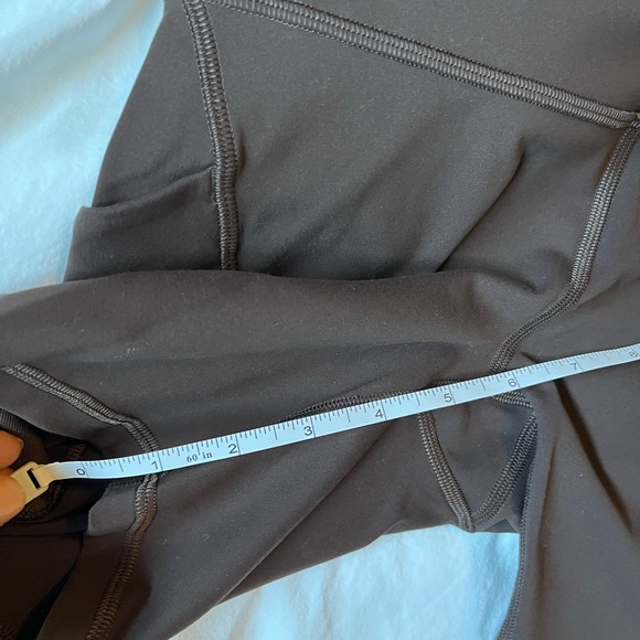lululemon Women's size 6 High waisted 6” Wunder Train Espresso Bike Shorts - Picture 6 of 6